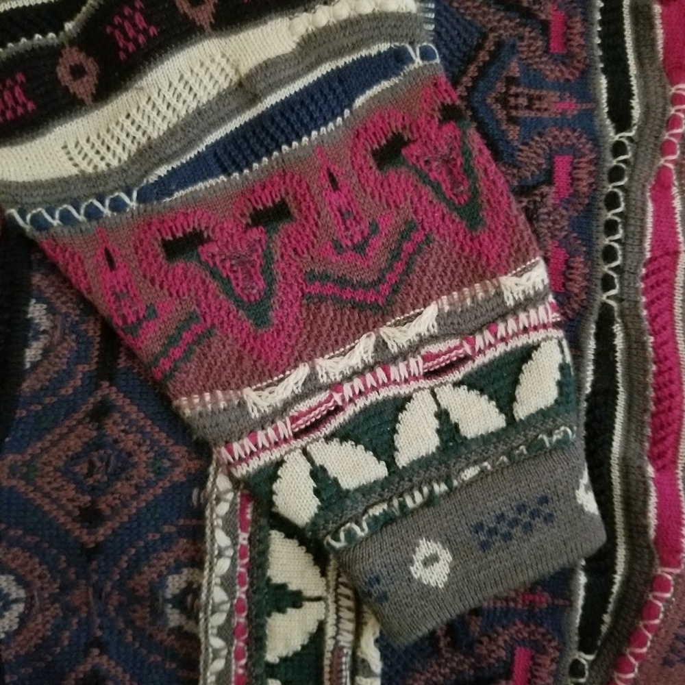 Ultra Rare Vintage Coogi Sweater - Picture 3 of 7